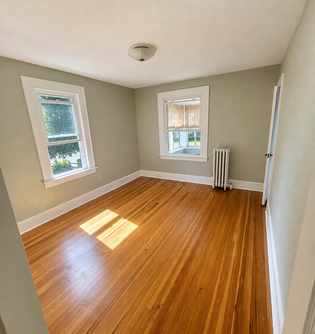 3 bed, $1,995 — Photo 4