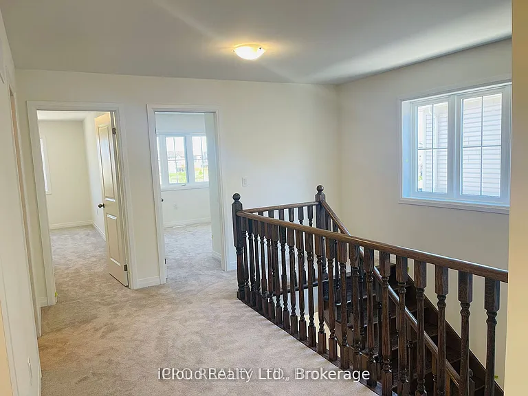 35 Brixham Ln #UPPER LEVEL — Photo 10