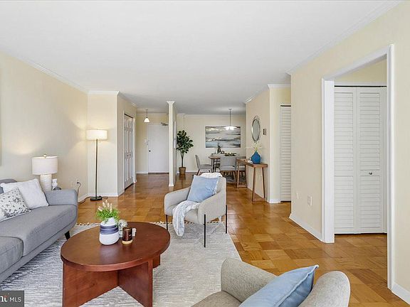 3rd image of 3001 Veazey Ter NW APT 1307