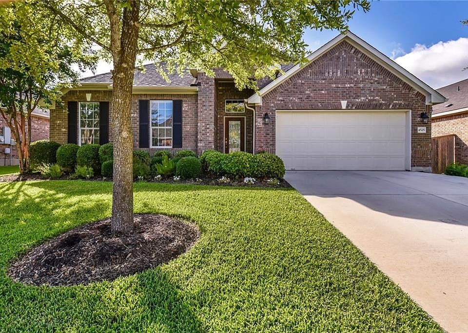 2nd image of 4525 Monterosa Ln