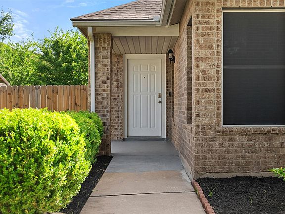 5th image of 809 Betterman Dr