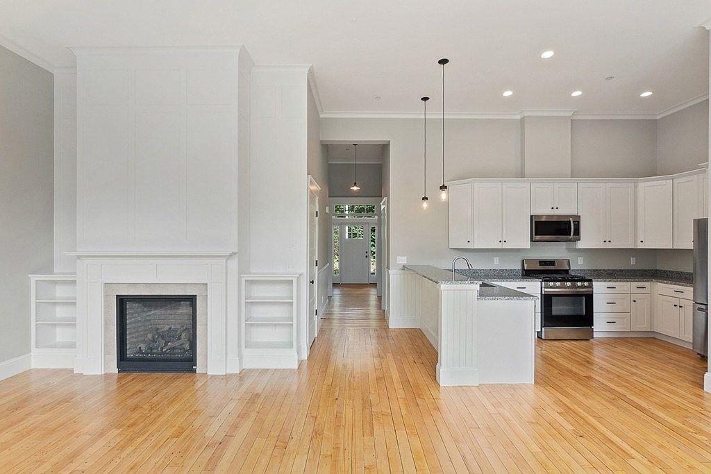 73 Pepperell Rd B, Groton, MA 01450 Zillow