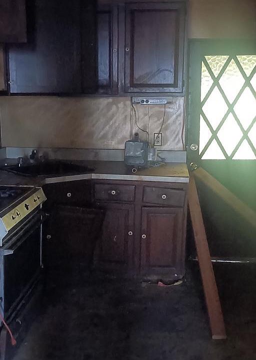 2nd image of 2543 S Marshall St