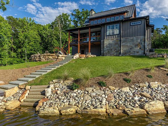 12th image of this home