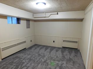 718 11th Ave NW, Minot, ND 58703