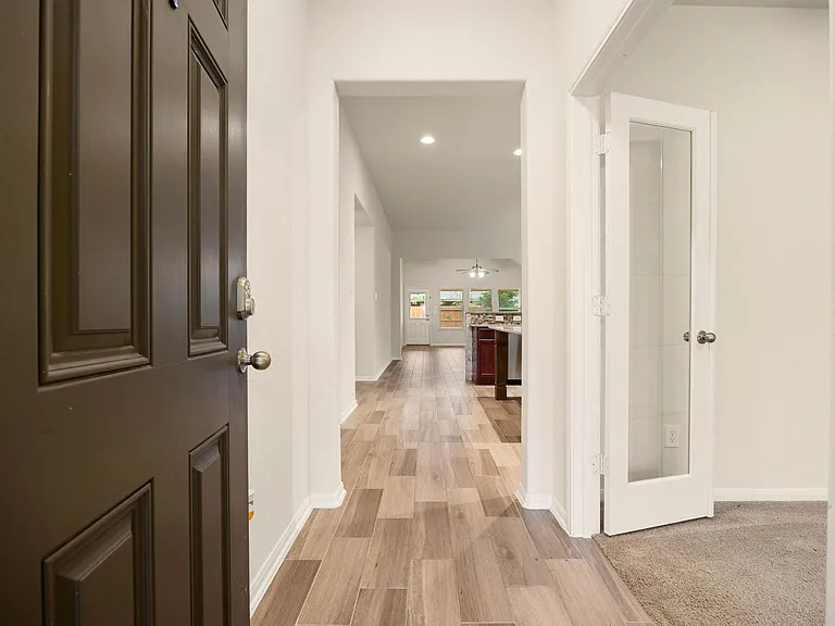 32659 Timber Point Dr — Photo 2