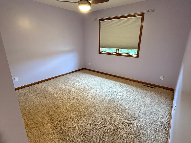 3864 Greenbriar Dr — Photo 20