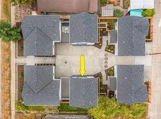 8451 18th Ave SW #B, Seattle, WA 98106