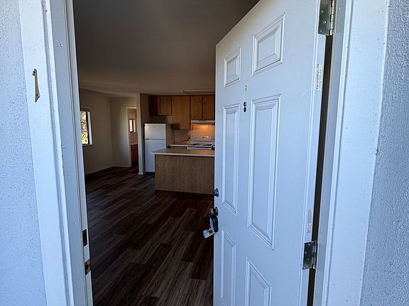 3rd image of 1102 6th St #1