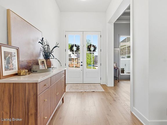 5th image of 6304 Leyton Ct
