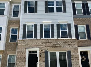 2059 Alder Ln, Dumfries, VA 22026