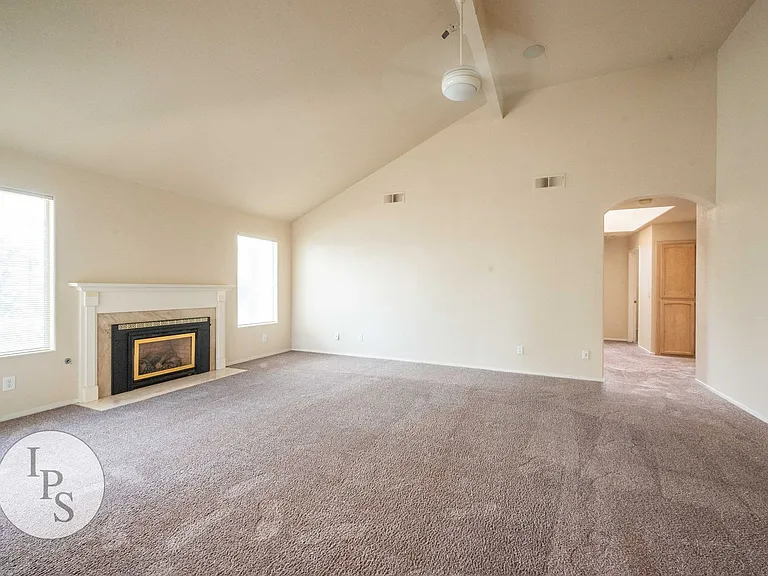 1936 E Quincy Ave — Photo 13