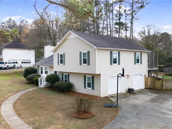 107 Wade Dr NE, Calhoun, GA 30701