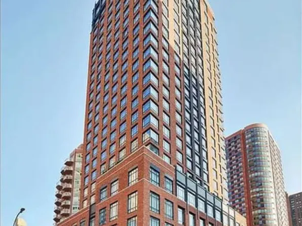 200 East 95th Street image 10 of 10