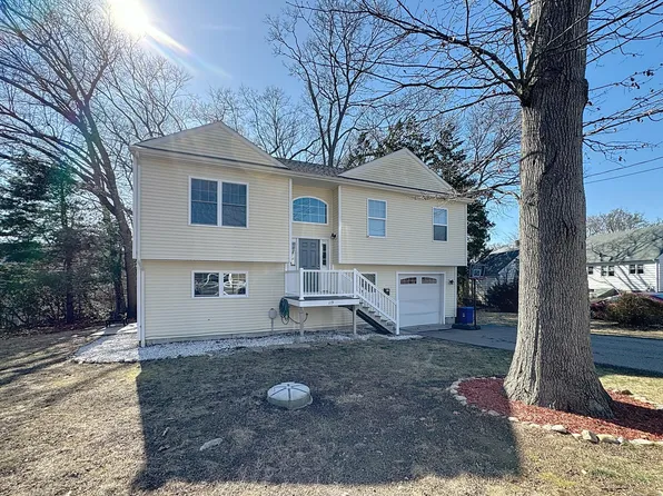 119 Division Street, Groton, CT 06340