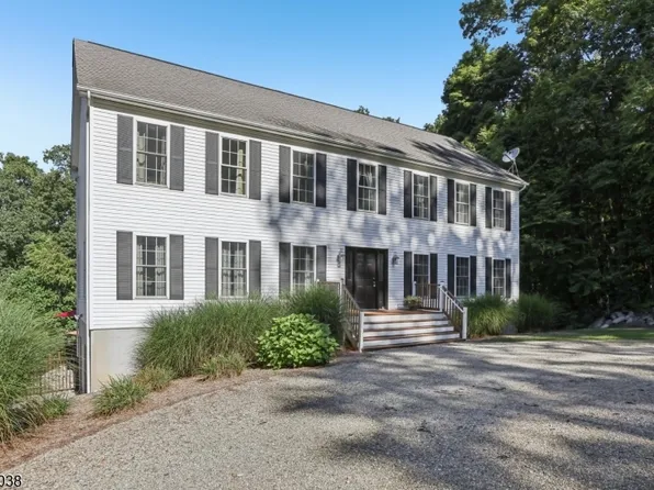 34 Longview Lane, Vernon Twp., NJ 07419