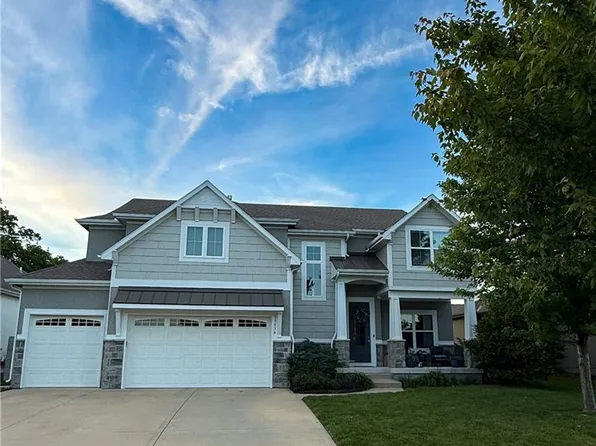 15854 W 165th Ter, Olathe, KS 66062