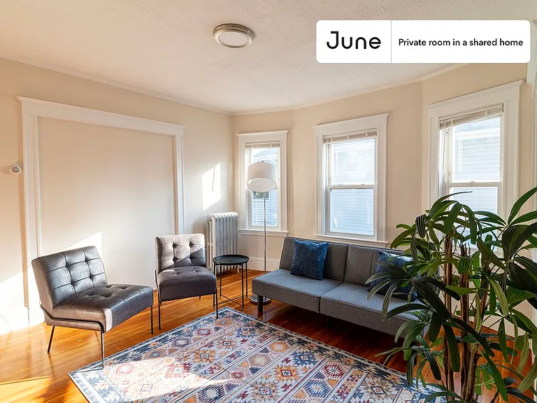21 Easton St #D — Photo 7