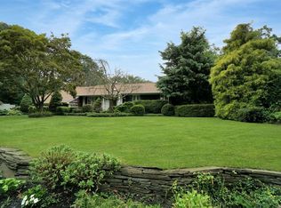 34 Stony Hill Path, Smithtown, NY 11787