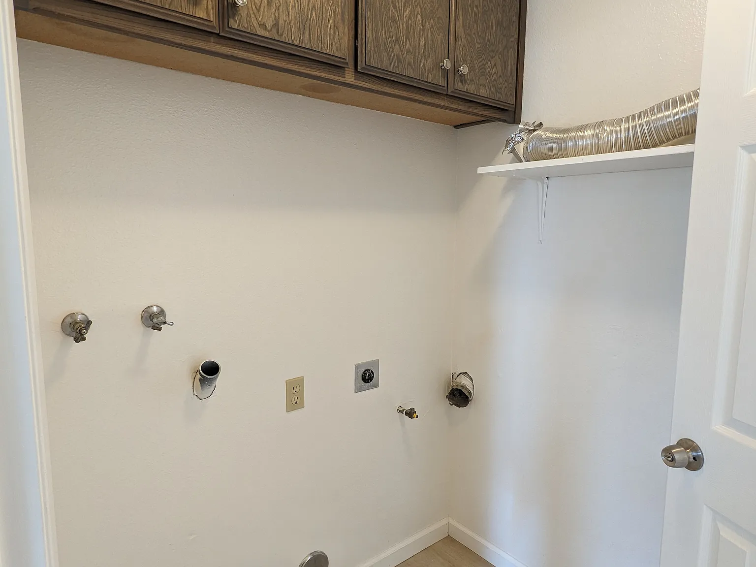 2 bed, 1.5 bath, $2,295 — Photo 4