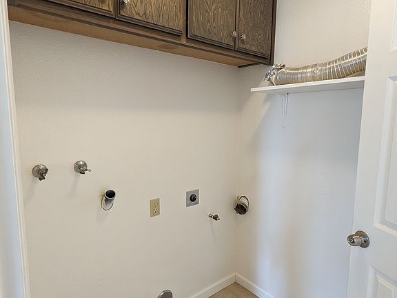 4th image of 701 N C St APT C
