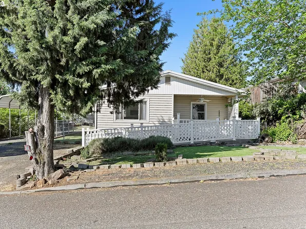 1016 Pine St W, The Dalles, OR 97058