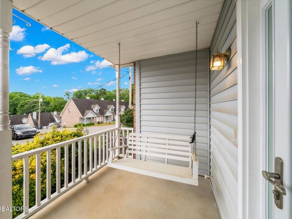 2121 Silverbrook Dr, Knoxville, TN 37923