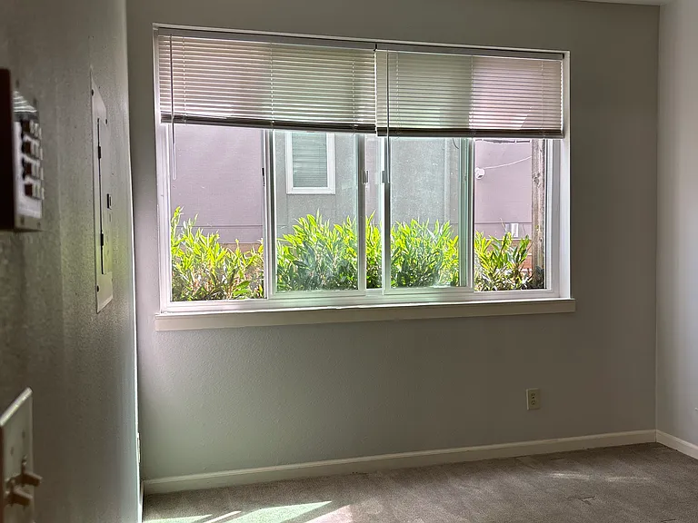 6410 8th Ave NE #101 — Photo 1