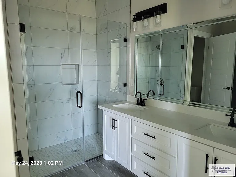 4704 River Oak Cir — Photo 8