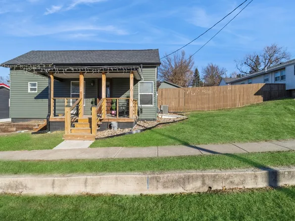 711 2nd St, Kellogg, IA 50135