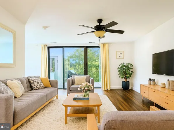 3344 Huntley Square Dr Unit B, Temple Hills, MD 20748