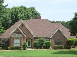 1306 Trails Edge Dr, Conway, AR 72032