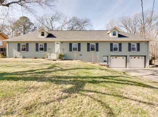 165 Lakeside Park Dr, Hendersonville, TN 37075
