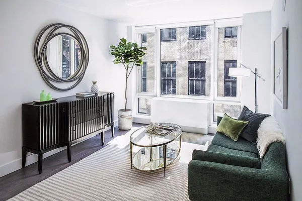 Rented by Kahen Properties | media 22