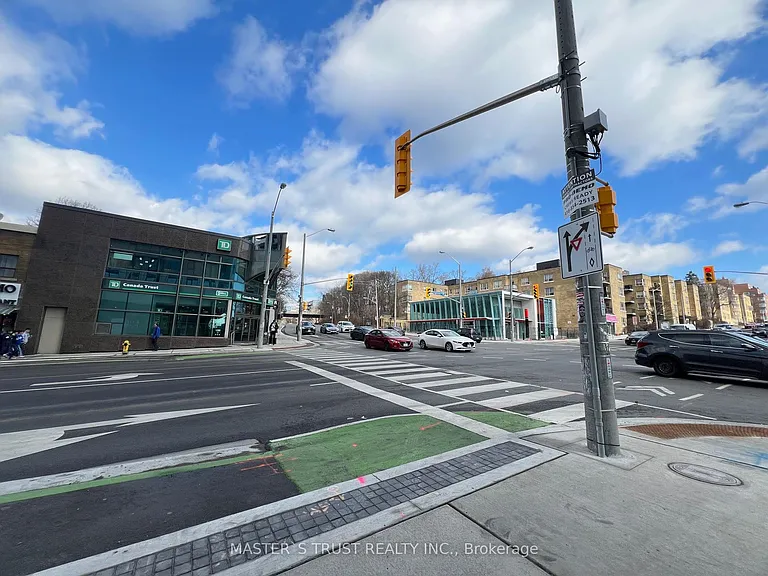 2020 Bathurst St #931 — Photo 16