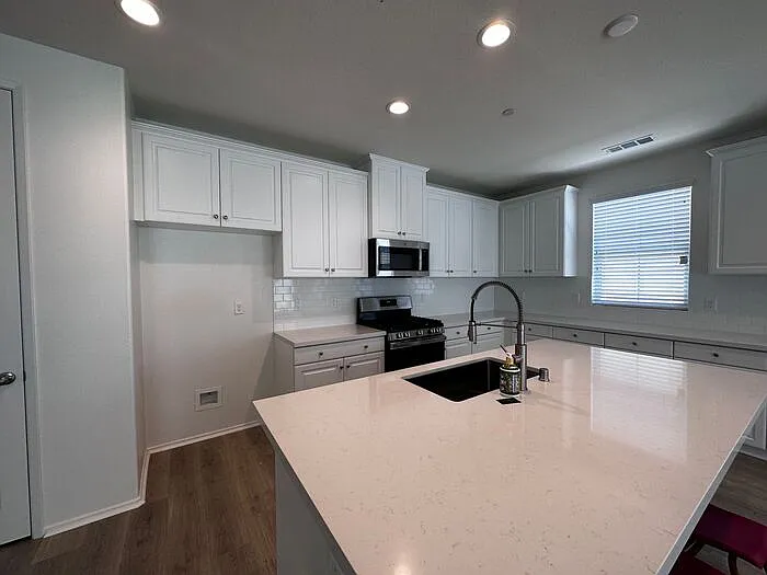 45049 22nd St E — Photo 14