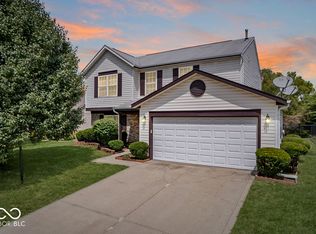 6611 Crestwell Ln, Indianapolis, IN
