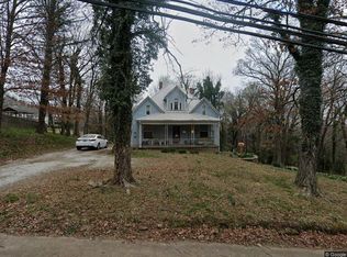 415 E Spring St, Fayetteville, AR 72701