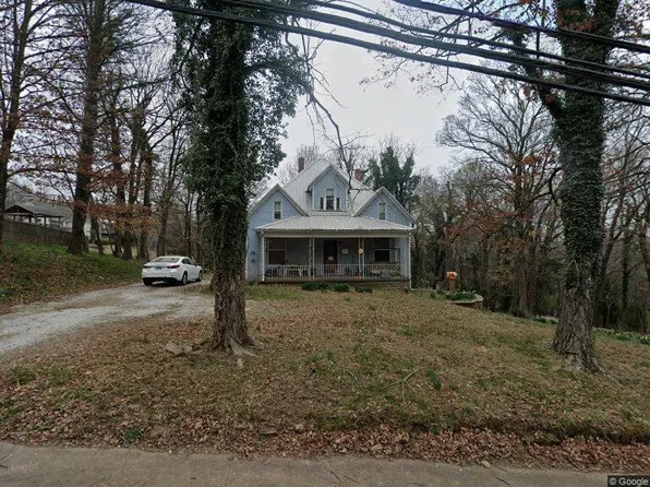 415 E Spring St, Fayetteville, AR 72701