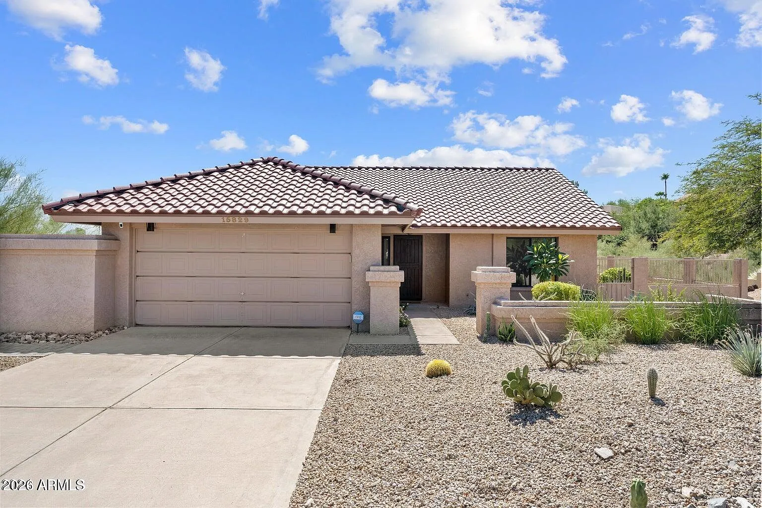 2 bed, 4.0 bath, 1585 sqft, $3,500 — Photo 3