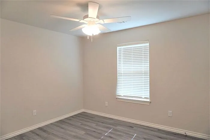 11222 Burnham Ave — Photo 20