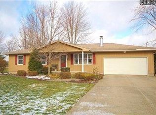 375 Orchard Ln, Cortland, OH