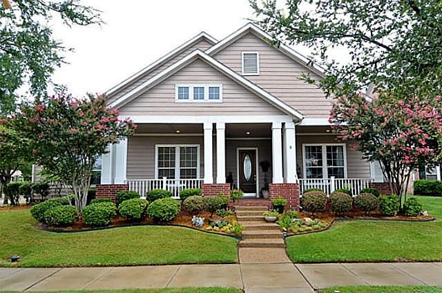 1st image of 1821 E Branch Hollow Dr