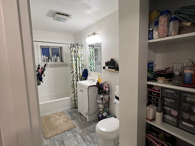 65 Chiswick Rd #7 — Photo 7