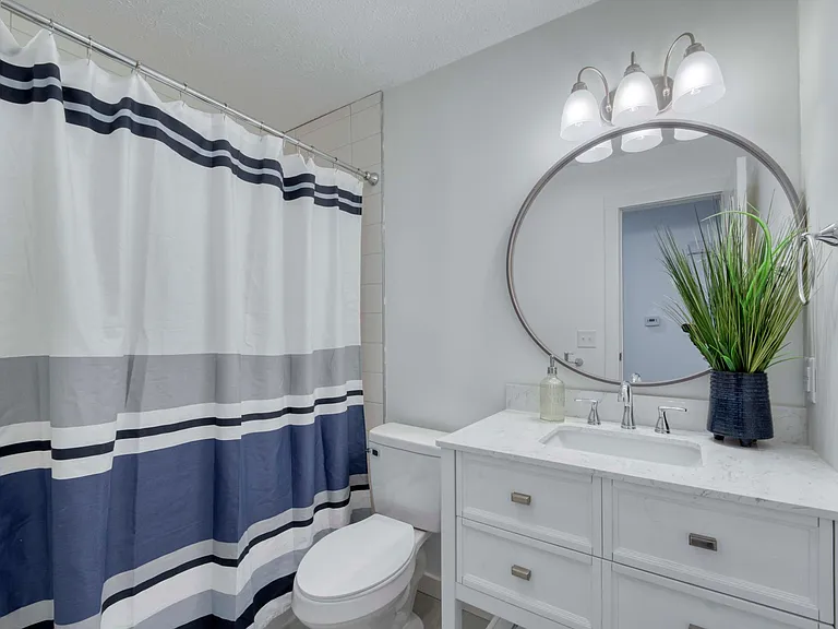 1356 E Rosebrier St — Photo 12