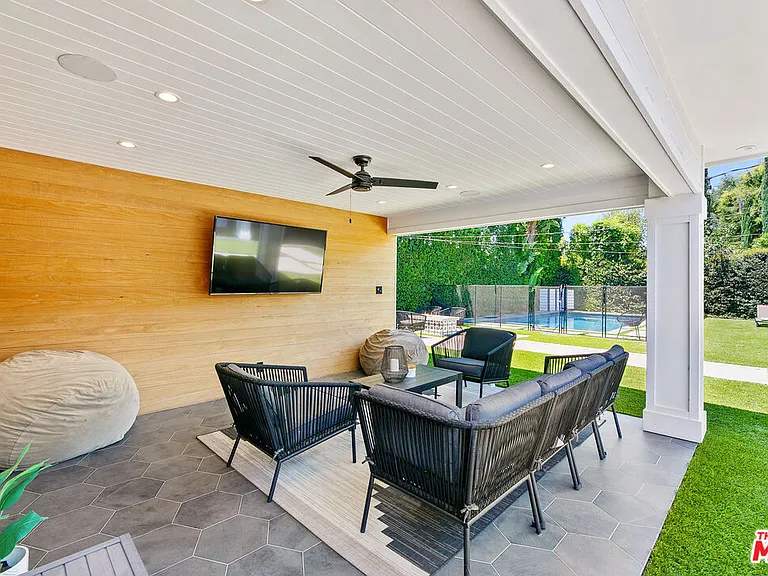 5911 Beckford Ave — Photo 25