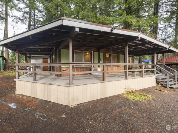 8547 Bluebell Court, Maple Falls, WA 98266