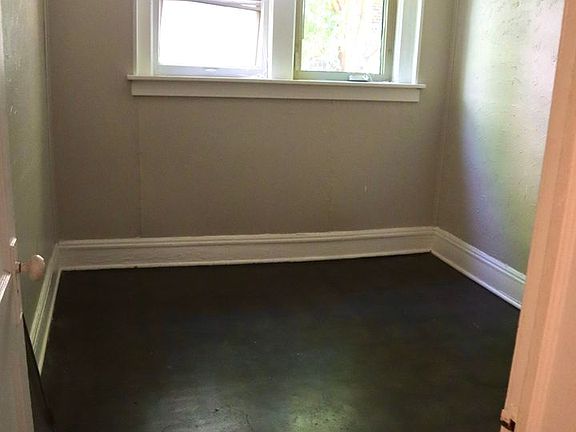 2nd image of 2222 Marshall Ave APT A