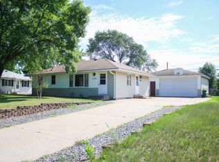 11533 Wren St NW, Coon Rapids, MN 55433