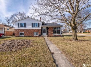 125 Cranbrook Blvd, Monroe, MI 48162